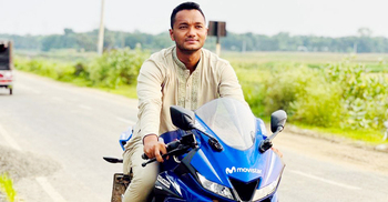 নওগাঁয় ট্রাকচাপায় সেনা সদস্যের মৃত্যু