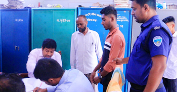 পরীক্ষায় নকল সরবরাহে কলেজছাত্রের কারাদণ্ড, তিন শিক্ষককে অব্যাহতি