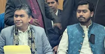 প্রার্থিতা প্রত্যাহার করেননি মামুন, ভিপি নুরের জন্য চ্যালেঞ্জ