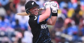 মুজিবের জোড়া আঘাত সামলে নিউজিল্যান্ডের ৫ উইকেটের জয়