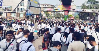 অবরোধ তুলে নিলেন ঢাকা কলেজের শিক্ষার্থীরা