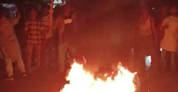 ময়মনসিংহ-৩ আসনে বিএনপির মনোনয়ন পরিবর্তনের দাবিতে অবরোধ