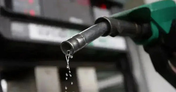 Oil surges past $120 as US eyes extended Iran blockade