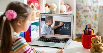 অনলাইন ক্লাস: সময়ের দাবি, নাকি সাময়িক সমাধান