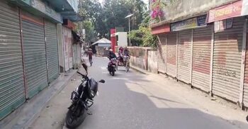 ওসমান হাদির স্মরণে ঝালকাঠিতে বন্ধ ছিল দোকানপাট