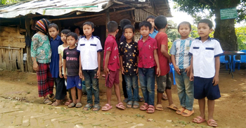 ফিরে আসা পরিবারগুলোতে খাদ্য সংকট