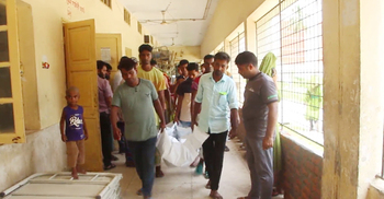 আম পাড়াকে কেন্দ্র করে চাচাকে ছুরিকাঘাতে খুন