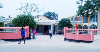 BNP, Jamaat activists clash over TCB cards, trade gunshots