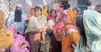 উঠানে দাদির, সরিষা ক্ষেতে নাতনির বিবস্ত্র মরদেহ উদ্ধার