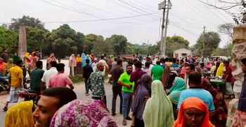 ভিজিএফের চাল বিতরণ বন্ধ, খালি হাতে ফিরলেন হতদরিদ্ররা