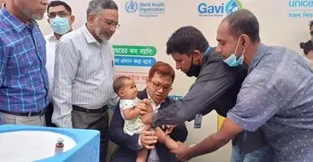 উচ্চ ঝুঁকিপূর্ণ ৩০ উপজেলায় দেওয়া হচ্ছে হামের টিকা