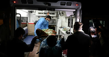 কাবুলে হাসপাতালে হামলায় নিহত ৪০০, পাকিস্তানকে দুষছে আফগানিস্তান