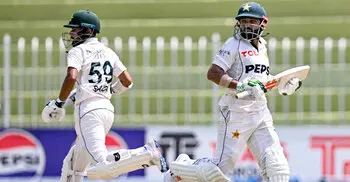 Shakeel, Rizwan keep Bangladesh waiting for a breakthrough
