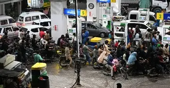 যুক্তরাষ্ট্রের চাপিয়ে দেওয়া যুদ্ধে ধুঁকছে বিশ্ব অর্থনীতি