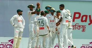 শেষ দিনে পাকিস্তানের দরকার ১২১ রান, বাংলাদেশের ৩ উইকেট