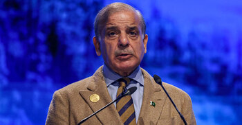 Pakistan offers aid to cope with flood aftermath