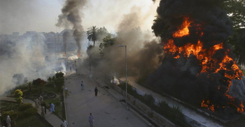 Imran Khan appears in court as Pakistan braces for violence