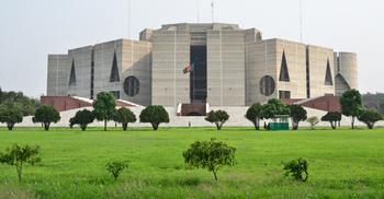 দুধ ও দুগ্ধজাত পণ্যের উৎপাদন বাড়াতে ‘ডেইরি উন্নয়ন বোর্ড’ বিল পাস