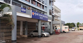 রোগীর চাপে বেসামাল পটুয়াখালী মেডিকেল কলেজ হাসপাতাল