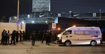 পেরুর স্টেডিয়ামে রহস্যময় ঘটনায় নিহত ১, আহত ৪৭