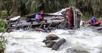 25 dead in Peru after bus plunges into ravine