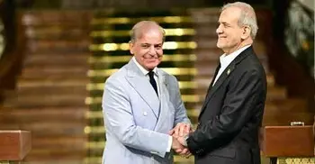 রাতে পাকিস্তানে যাচ্ছে ইরানের প্রতিনিধি দল, বড় ধরনের অগ্রগতির সম্ভাবনা