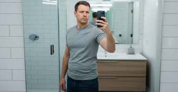 পেট লুকিয়ে দারুণ ছবি তোলার কৌশল