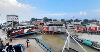 জৌলুস হারিয়েছে ব্যস্ততম দৌলতদিয়া ঘাট