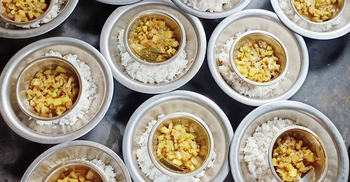 খাবারের তালিকায় ভাজি-ডাল-শাকসবজি, বাদ পড়ছে ডিমও