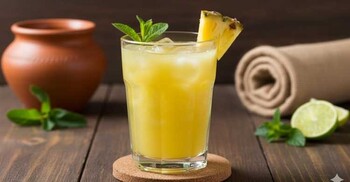 ৫ মিনিটেই বানিয়ে নিন আনারসের শরবত