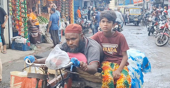 গাছ থেকে পড়ে স্বপ্ন ভেঙেছে কাঠুরে ইমরানের