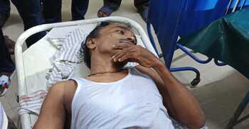 স্কুল থেকে ফেরার পথে প্রধান শিক্ষকের দুই পা ভেঙে দিলো দুর্বৃত্তরা