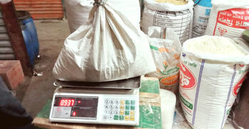 দীর্ঘ অপেক্ষার পর পাওয়া গেলো ভিজিএফের চাল, তবে এক কেজি কম