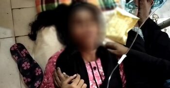 হামলা থেকে স্বামীকে বাঁচাতে গিয়ে স্ত্রীর গর্ভপাতের অভিযোগ
