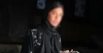 বিয়ের দাবিতে ৪ দিন ধরে প্রেমিকের বাড়িতে তরুণীর অনশন