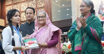 Govt wants to establish int’l standard education system: PM