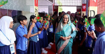 Prepare for a voyage to the moon, PM tells children