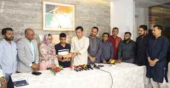 শহীদ আব্দুল্লাহর ভাইয়ের চিকিৎসায় আরও সহায়তা দিলো ‘আমরা বিএনপি পরিবার’