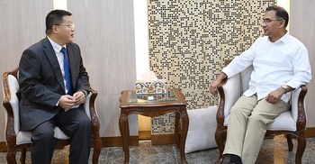 প্রধানমন্ত্রীর সঙ্গে চীনের রাষ্ট্রদূতের সৌজন্য সাক্ষাৎ