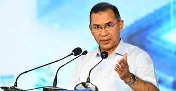 PM eyes semiconductor sector as next economic driver after garments