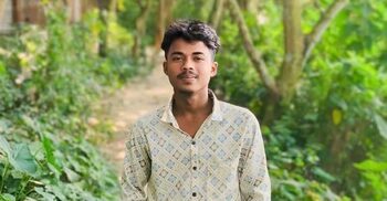 লেখাপড়ার পাশাপাশি সংসারের হাল ধরেছিল কিশোর পলাশ