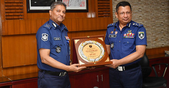 অবসরে গেলেন এটিইউ প্রধান রুহুল আমিন