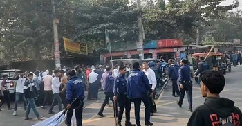 ATI students clash with police in Pabna