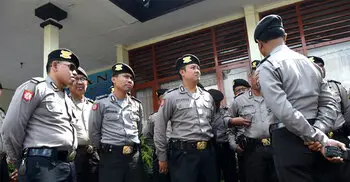 ইন্দোনেশিয়ায় ৩৯ ভারতীয় নাগরিক গ্রেফতার