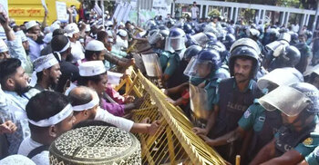 Police thwart hunger march of teachers