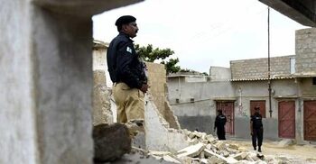 10 killed in attack on police station in Pakistan