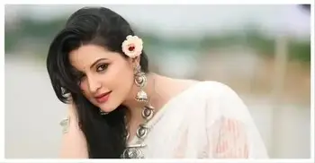 অকালে বাবা-মা হারানো শৈশবে কেমন ছিলো পরীমনির ঈদগুলো