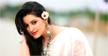 ৩০ দিনের চ্যালেঞ্জ ছুড়ে দিলেন পরীমনি