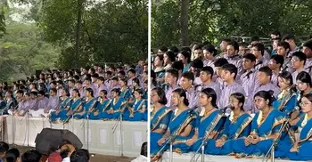 রমনার বটমূলে বর্ষবরণ অনুষ্ঠান চলছে