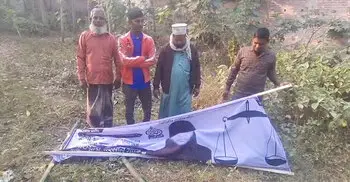 ঝিনাইদহে ফেস্টুন ভাঙচুর-হামলা, আচরণবিধি ভঙ্গের অভিযোগ